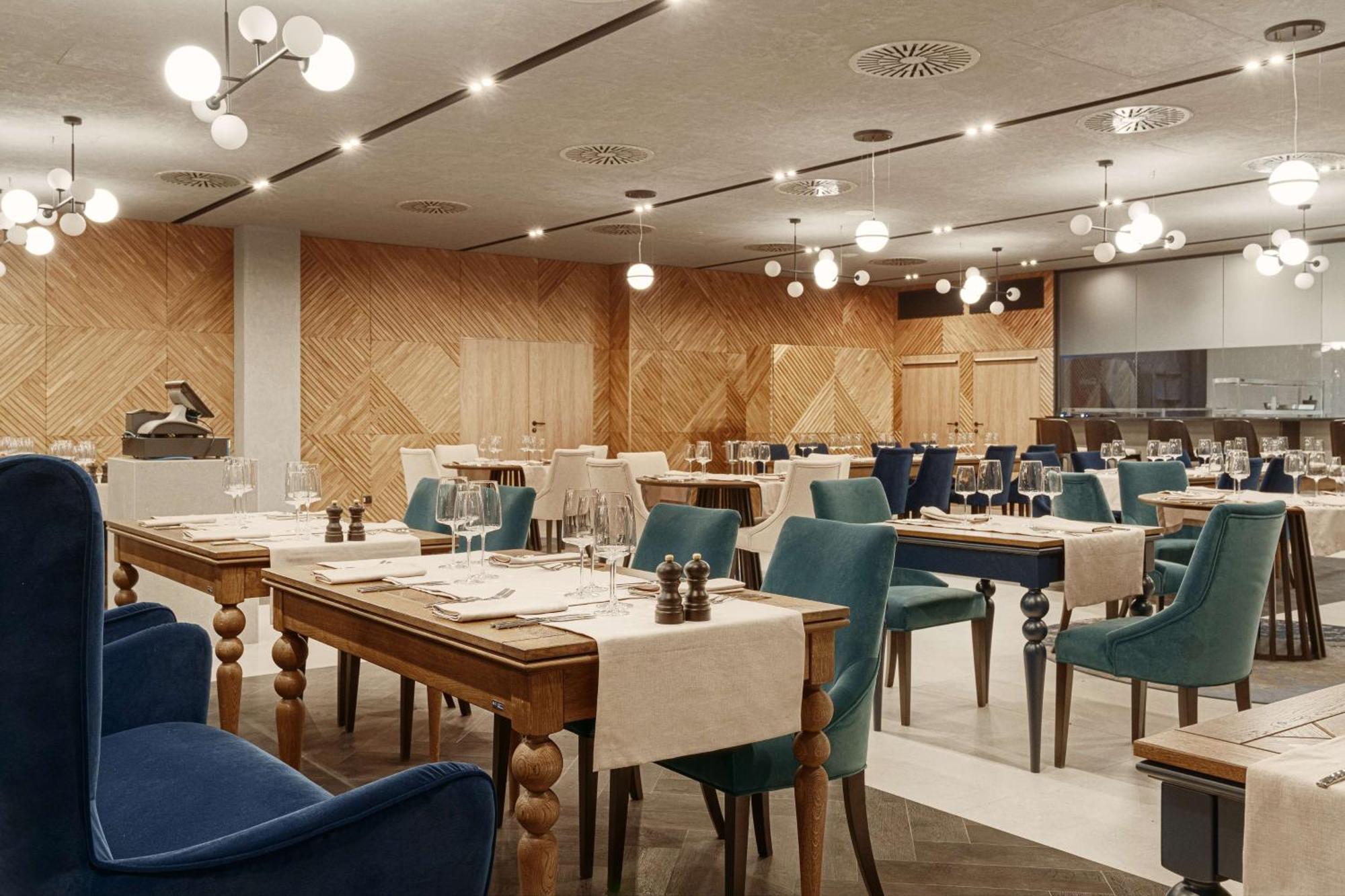 Radisson Blu Resort & Conference Center, Ostroda Mazury Exterior photo Restaurant