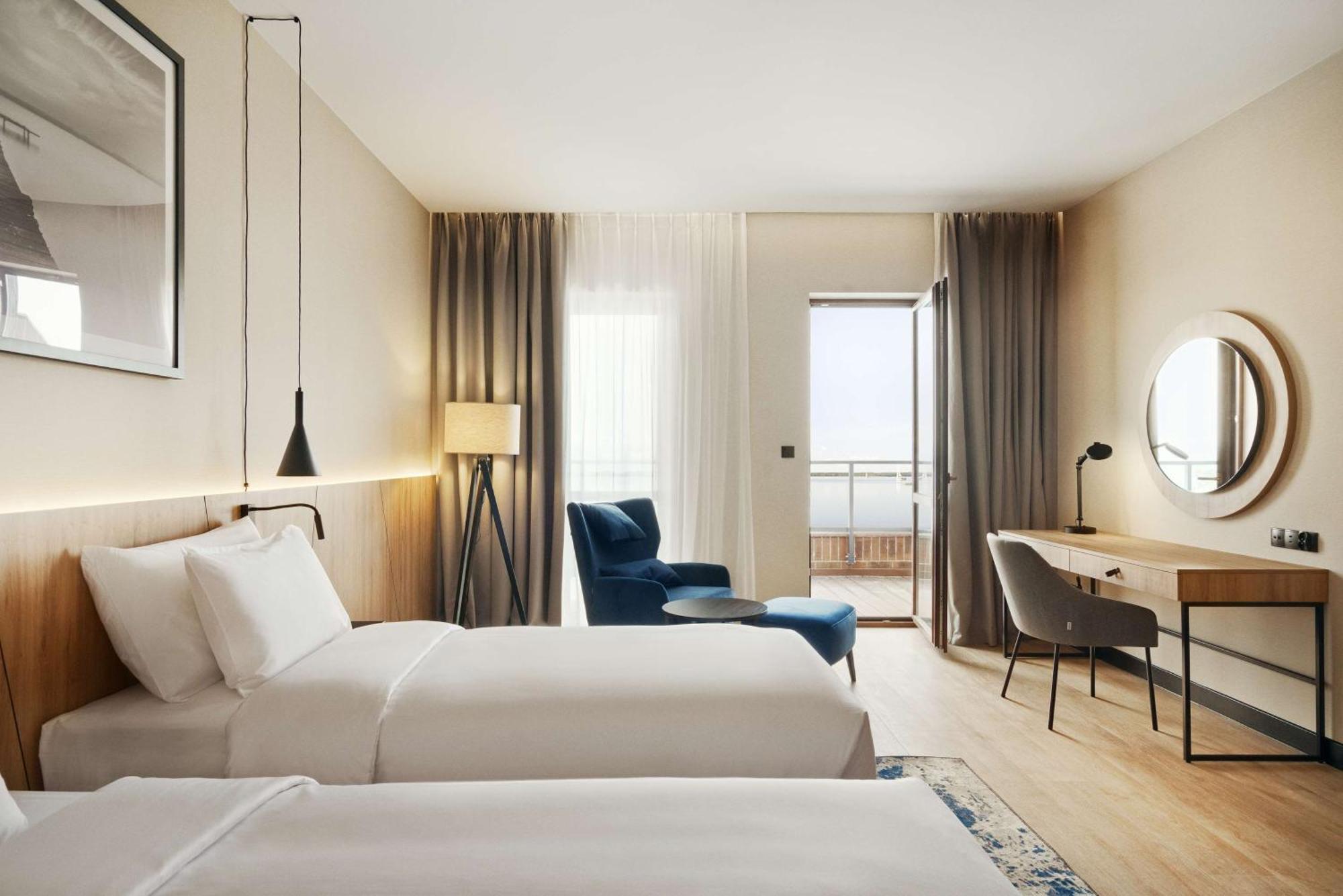 Radisson Blu Resort & Conference Center, Ostroda Mazury Exterior photo A guest room at the hotel