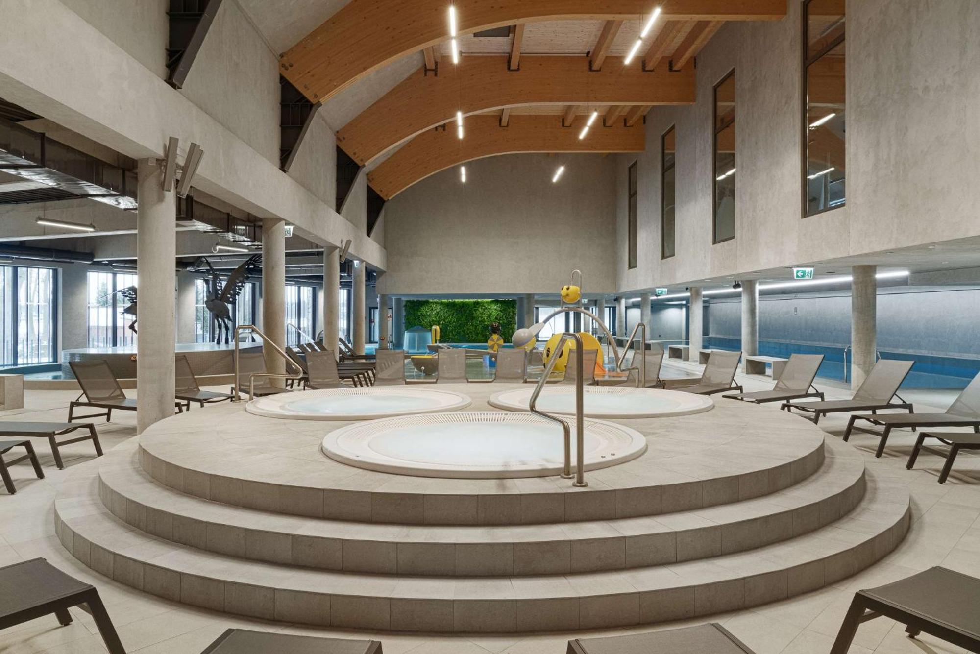 Radisson Blu Resort & Conference Center, Ostroda Mazury Exterior photo The spa at the Hotel